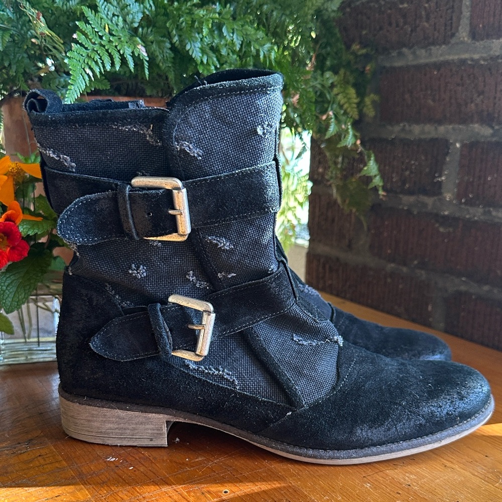 Boutique 9 black suede/canvas distressed moto boot with straps/buckles. Size 8.5